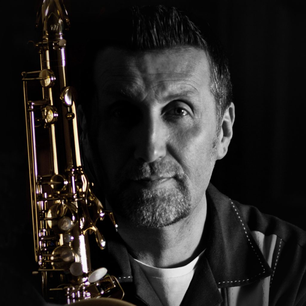 Deke McGee Plays Kinross