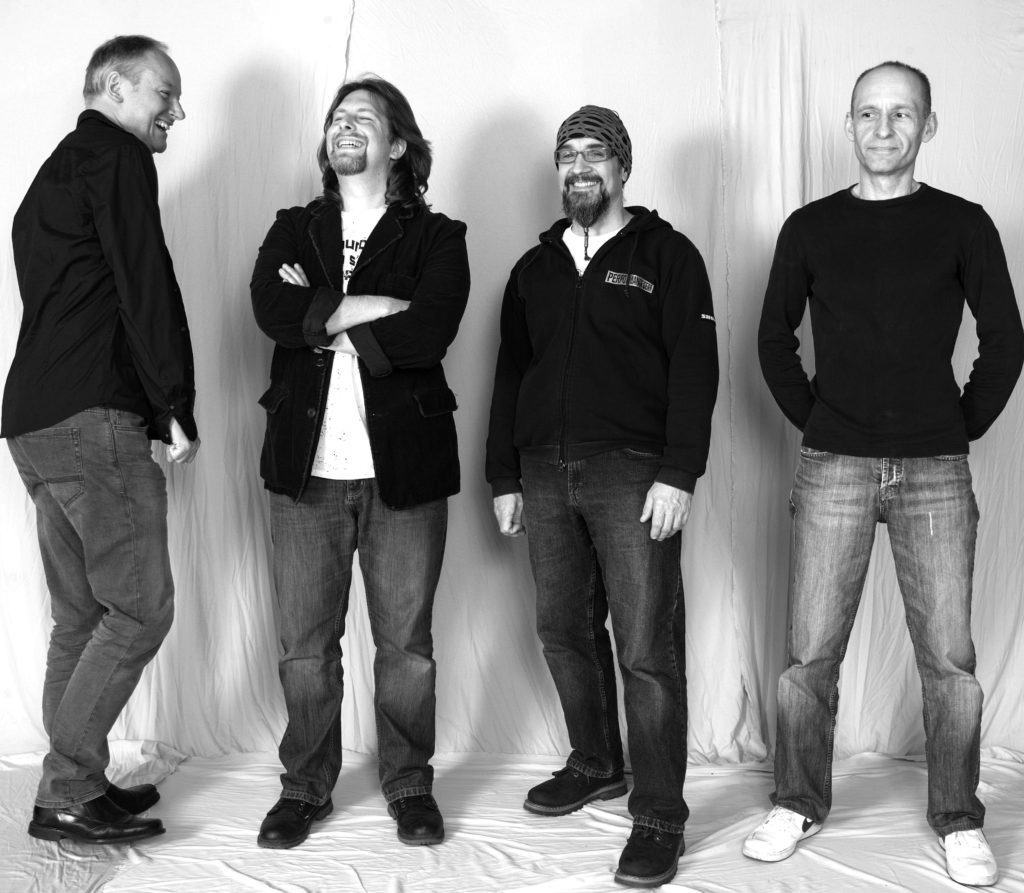 The Crystal Palace Play Backstage Kinross For Mundell Music