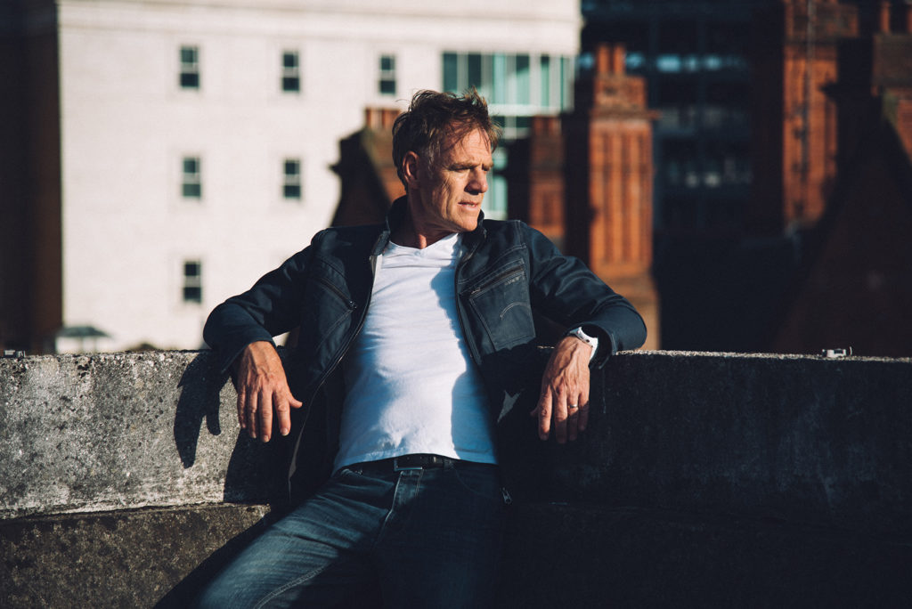 Martyn Joseph Plays Backstage Kinross