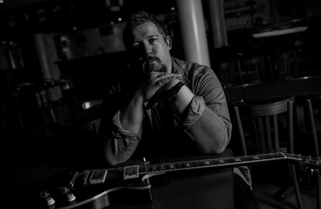 Stevie Nimmo Trio plays Backstage Kinross in March