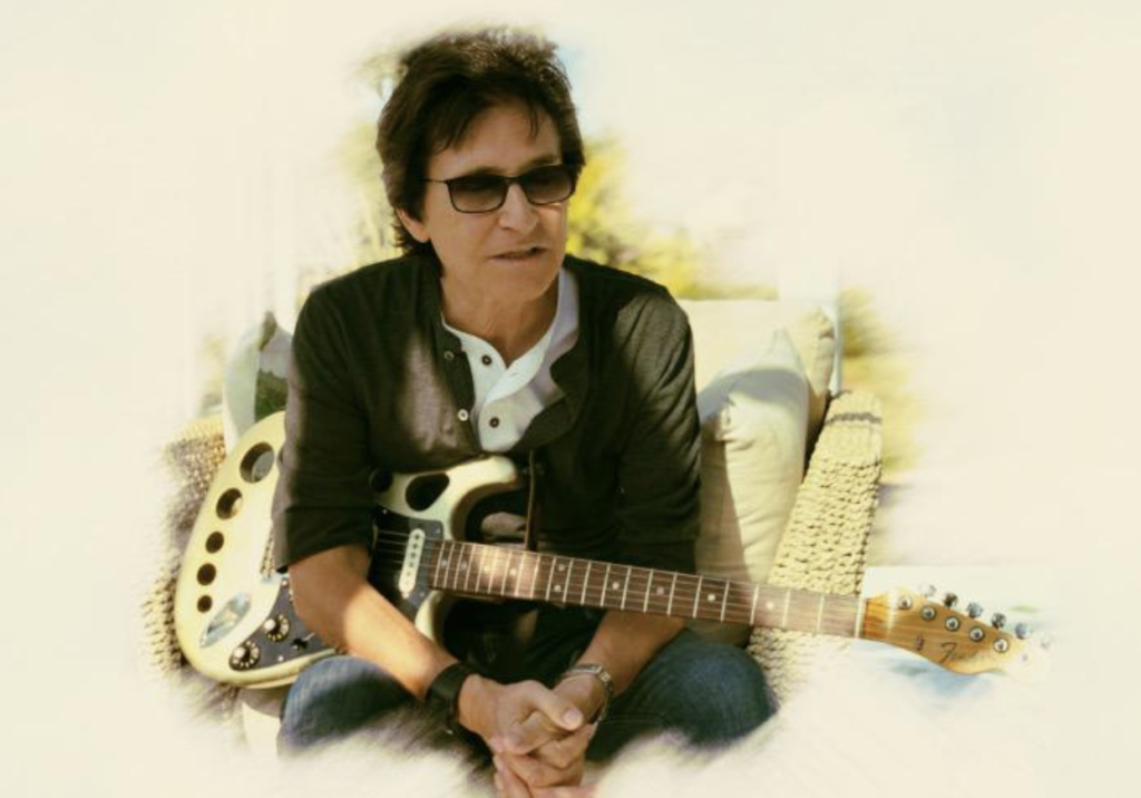 Russ Ballard plays Backstage Kinross in October 2020.